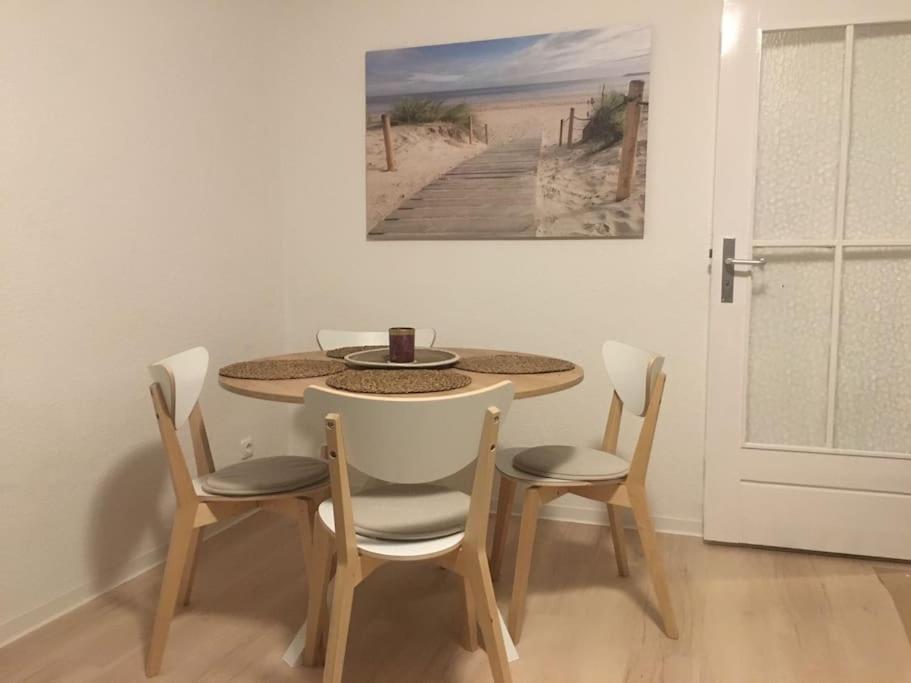 Schoene 2-Zimmerwohnung, 10 Geh-Minuten Zum Strand 蒂门多弗施特兰德 外观 照片